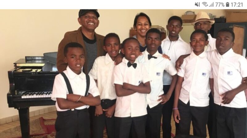 Lire la suite à propos de l’article Prise en charge des frais de scolarité de 4 enfants membres du Groupe Z—- K—–