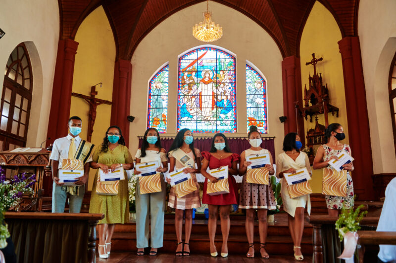 Lire la suite à propos de l’article Remise des Prix aux Lauréats et Majors 2020